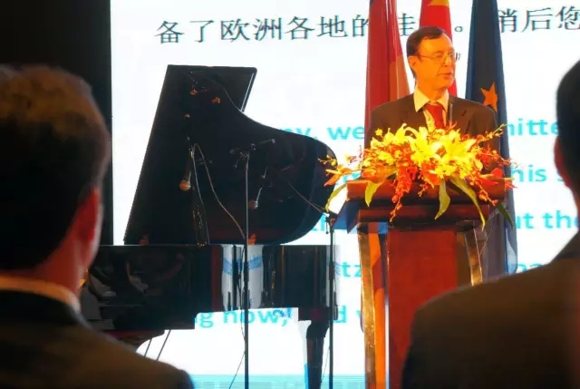 德國博蘭斯勒旗下德國歐米勒鋼琴先后亮相德國駐華大使館、駐廣州總領(lǐng)事館德國統(tǒng)一日慶典！