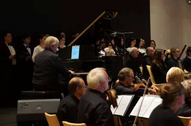 德國博蘭斯勒旗下德國歐米勒鋼琴先后亮相德國駐華大使館、駐廣州總領(lǐng)事館德國統(tǒng)一日慶典！