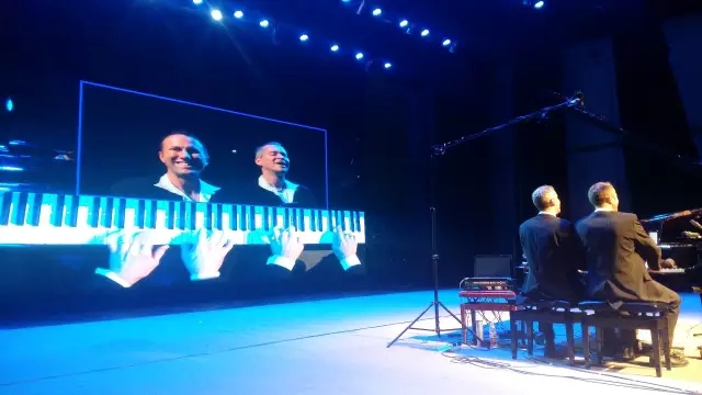 與披頭士樂(lè)隊(duì)隔空同奏德國(guó)國(guó)寶博蘭斯勒鋼琴-德國(guó)歐米勒孖寶瘋狂鋼琴總動(dòng)員中國(guó)站完美落幕